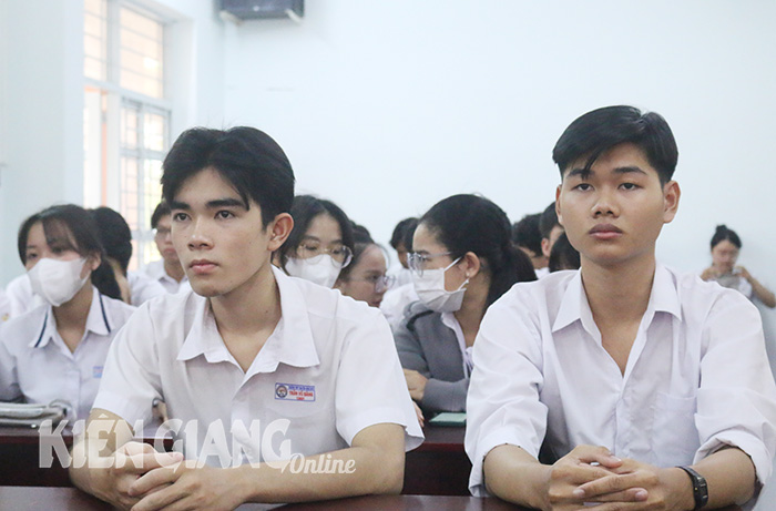 90 học sinh Kiên Giang bước vào kỳ thi chọn học sinh giỏi quốc gia